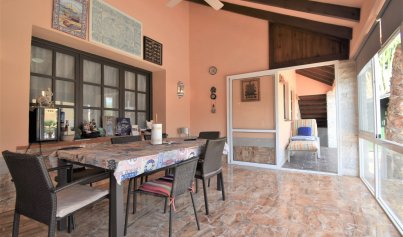 Resale - Villa -
Orihuela Costa - Villamartin