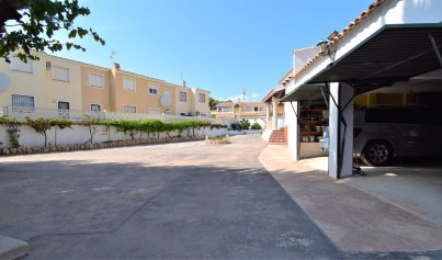 Resale - Villa -
Orihuela Costa - Villamartin