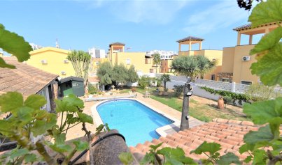 Resale - Villa -
Orihuela Costa - Villamartin