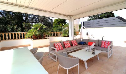 Resale - Villa -
Orihuela Costa - Campoamor