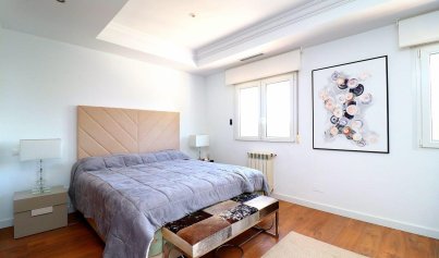 Resale - Villa -
Orihuela Costa - Campoamor