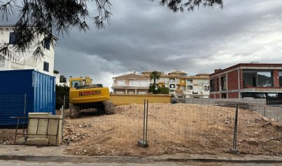 Resale - Land -
Orihuela Costa - La Zenia