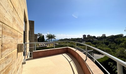 Resale - Villa -
Orihuela Costa - Dehesa de Campoamor