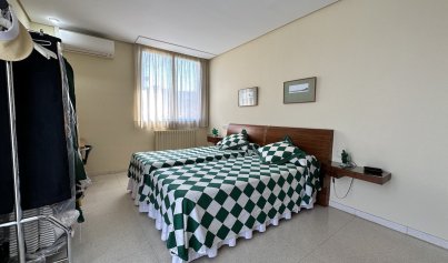 Resale - Villa -
Orihuela Costa - Dehesa de Campoamor