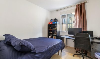 Resale - Villa -
Orihuela Costa - Villamartin