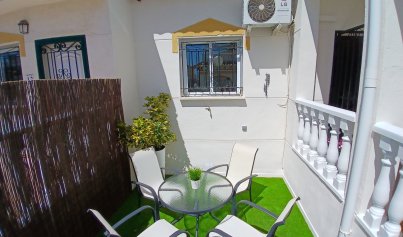 Herverkoop - Herenhuis -
Orihuela Costa