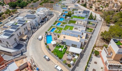 Resale - Villa -
Orihuela Costa - Villamartin