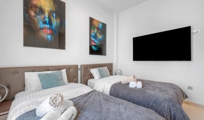 Resale - Villa -
Orihuela Costa - Villamartin