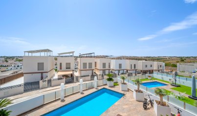 Resale - Villa -
Orihuela Costa - Villamartin