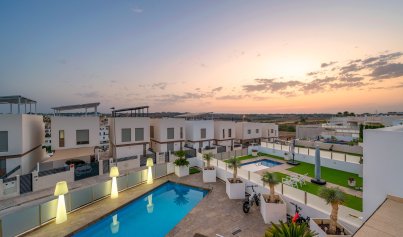 Resale - Villa -
Orihuela Costa - Villamartin