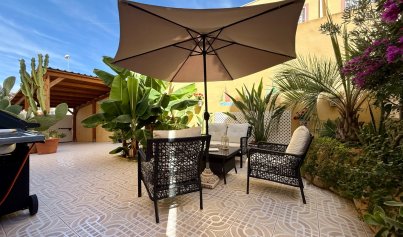 Resale - Villa -
Orihuela Costa - Villamartin