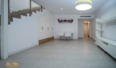 Resale - Villa -
Orihuela Costa - Villamartin