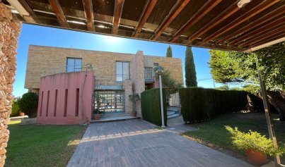 Resale - Villa -
Orihuela Costa - Dehesa de Campoamor