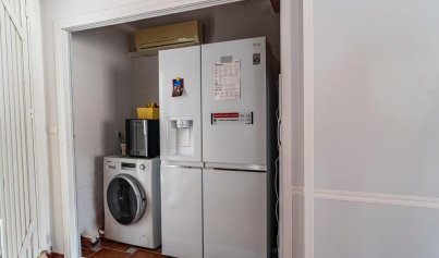 Resale - Villa -
Orihuela Costa - Villamartin