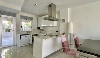 Resale - Villa -
Orihuela Costa - Lomas de Cabo Roig
