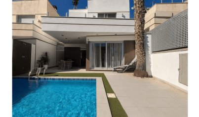 Resale - Villa -
Orihuela Costa - Lomas de Cabo Roig