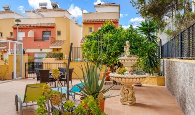 Resale - Townhouse -
Orihuela Costa - Villamartin