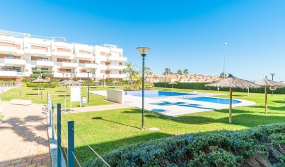 Resale - Apartment -
Orihuela Costa - Dehesa de Campoamor