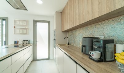 Resale - Villa -
Orihuela Costa - Villamartin Golf