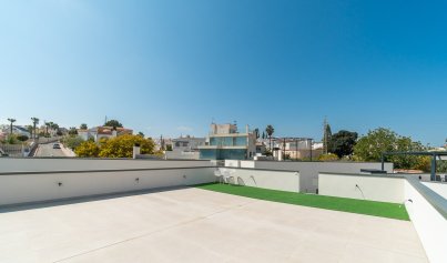 Resale - Villa -
Orihuela Costa - Villamartin Golf