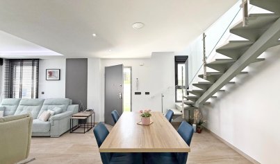 Resale - Villa -
Orihuela Costa - Villamartin