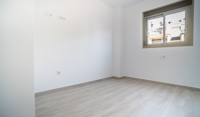 Resale - Apartment -
Orihuela Costa - Los Dolses