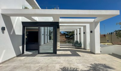 Resale - Villa -
Orihuela Costa - Villamartin