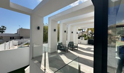 Resale - Villa -
Orihuela Costa - Villamartin