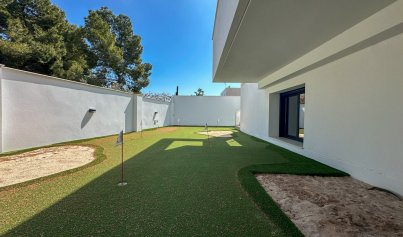 Resale - Villa -
Orihuela Costa - Villamartin