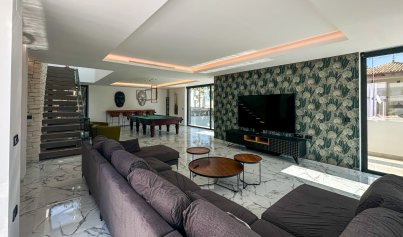 Resale - Villa -
Orihuela Costa - Villamartin