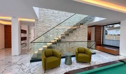 Resale - Villa -
Orihuela Costa - Villamartin