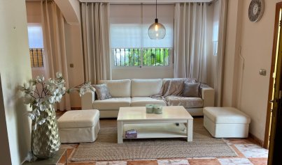 Resale - Villa -
Orihuela Costa - La Regia