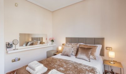 Resale - Villa -
Orihuela Costa - La Regia