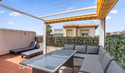 Resale - Villa -
Orihuela Costa - La Regia