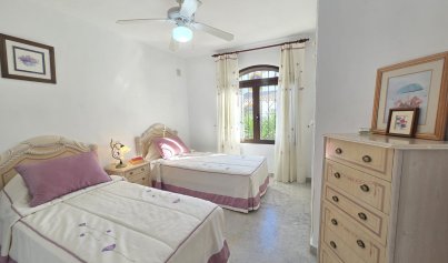 Resale - Villa -
Villamartín - Villamartin