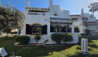 Resale - Villa -
Villamartín - Villamartin