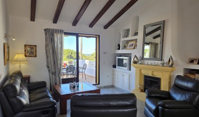 Resale - Villa -
Villamartín - Villamartin