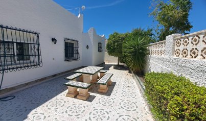 Återförsäljning - Villa -
Orihuela Costa - Villamartin
