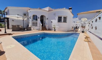 Återförsäljning - Villa -
Orihuela Costa - La Florida