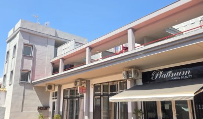Resale - Apartment -
Villamartín - El Galan 