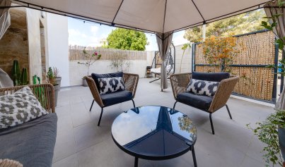 Resale - Villa -
Villamartín - Villamartin