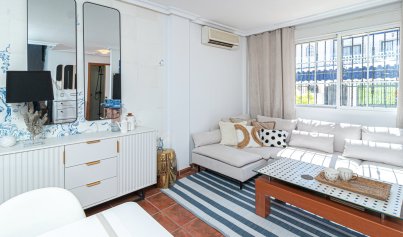 Återförsäljning - Radhus -
Playa Flamenca