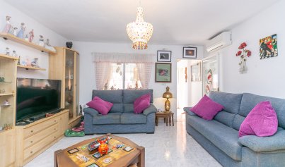 Wiederverkauf - Villa -
Los Balcones - Los Balcones - Los Altos del Edén
