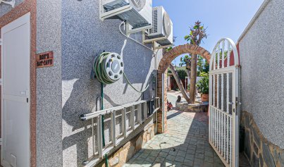 Wiederverkauf - Villa -
Los Balcones - Los Balcones - Los Altos del Edén