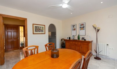 Wiederverkauf - Villa -
Los Balcones - Los Balcones - Los Altos del Edén