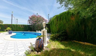 Wiederverkauf - Villa -
Villamartín - Rioja