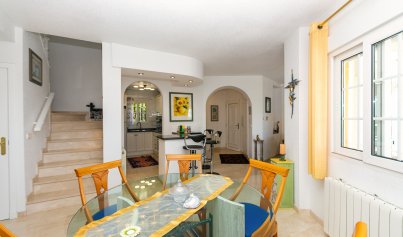 Wiederverkauf - Villa -
Villamartín - Rioja