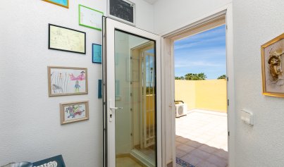 Wiederverkauf - Villa -
Villamartín - Rioja
