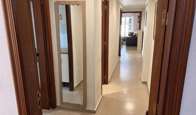 Wiederverkauf - Wohnung -
Guardamar del Segura