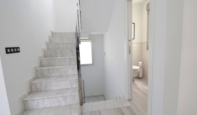 Wiederverkauf - Villa -
Orihuela Costa - Lomas de Cabo Roig